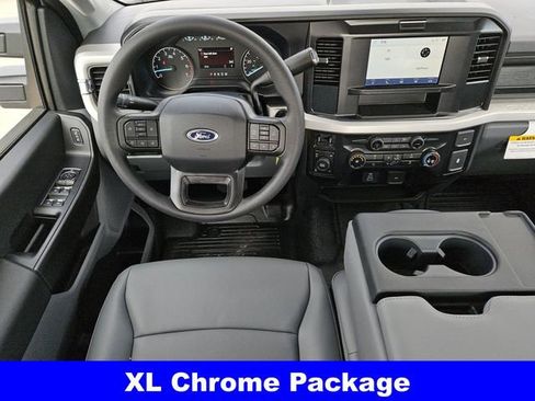 New 2026 Ford F250 XL w/ XL Chrome Package image 4