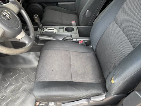 Used 2007 Toyota FJ Cruiser 2WD image 13