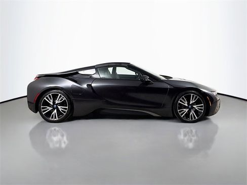 Used 2019 BMW i8 Roadster image 4