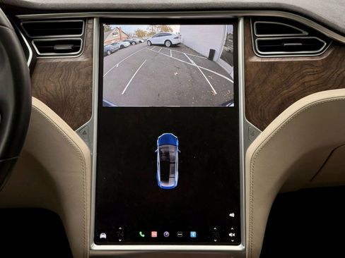 Used 2016 Tesla Model X 75D image 18