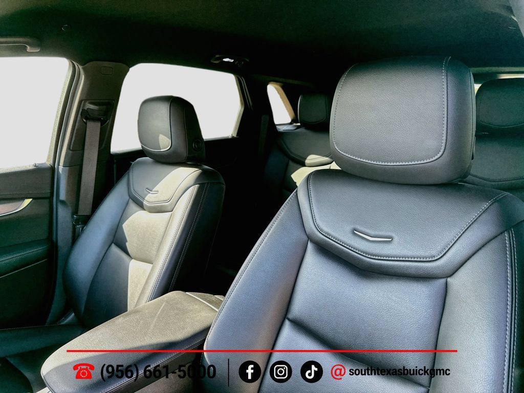 Used 2021 Cadillac XT5 Luxury FWD image 14