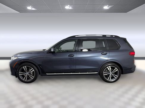 Used 2022 BMW X7 xDrive40i w/ M Sport Package AWD/4WD image 2