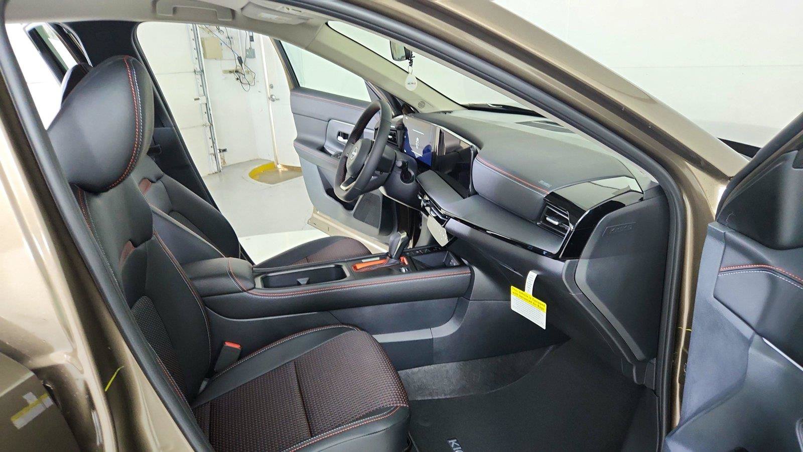 Used 2026 Nissan Kicks SR w/ Cold Weather Package AWD/4WD image 26