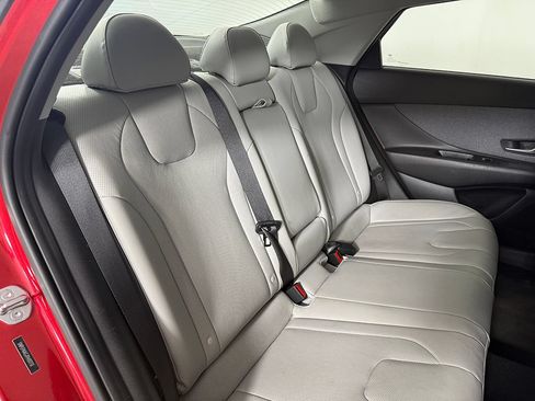 Used 2023 Hyundai Elantra Limited w/ Cargo Package FWD image 33