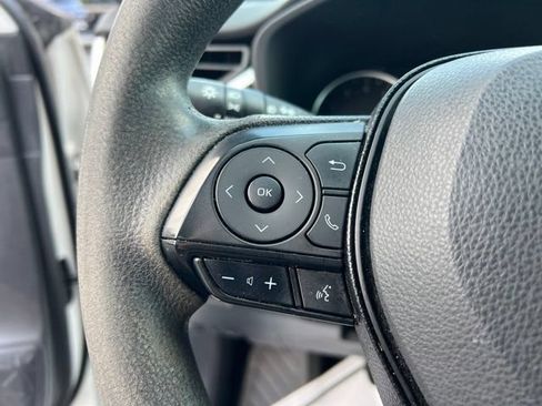 Used 2021 Toyota RAV4 XLE FWD image 14