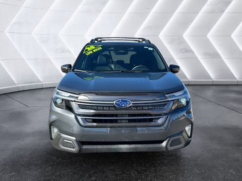 Used 2025 Subaru Forester Limited image 2