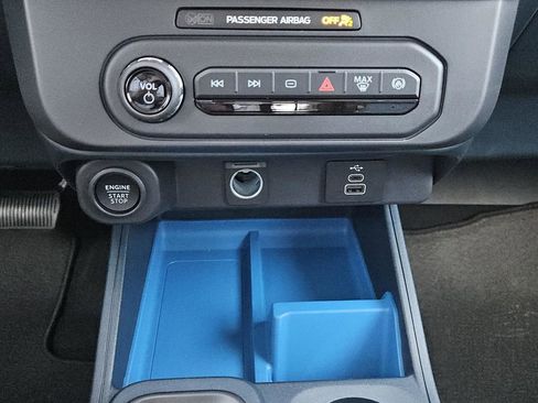 New 2026 Ford Maverick XLT image 8