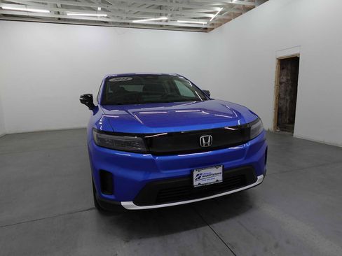 Used 2024 Honda Prologue EX image 3