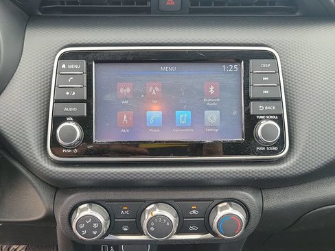 Used 2024 Nissan Kicks S FWD image 27