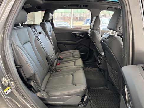 Used 2025 Audi Q7 3.0T Premium Plus image 42