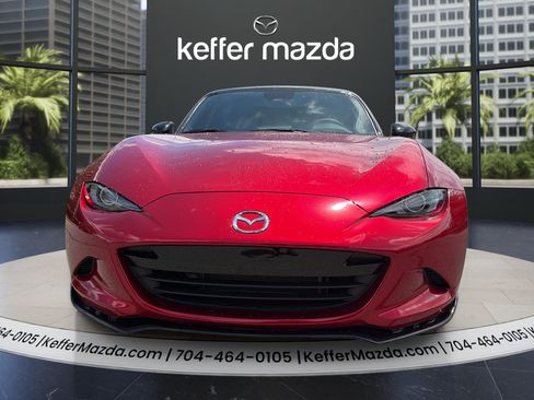 New 2026 MAZDA MX-5 Miata Club w/ Interior Package RWD image 2