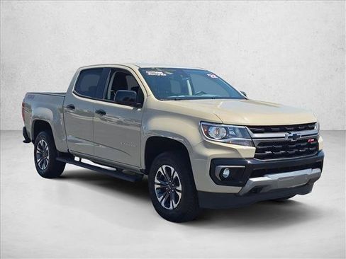 Used 2022 Chevrolet Colorado Z71 w/ Safety Package RWD image 2