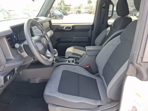 Certified 2025 Ford Bronco 4-Door AWD/4WD image 12
