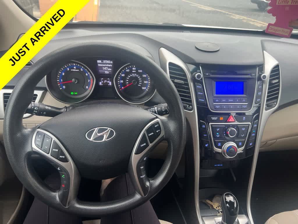 Used 2013 Hyundai Elantra GT FWD image 4