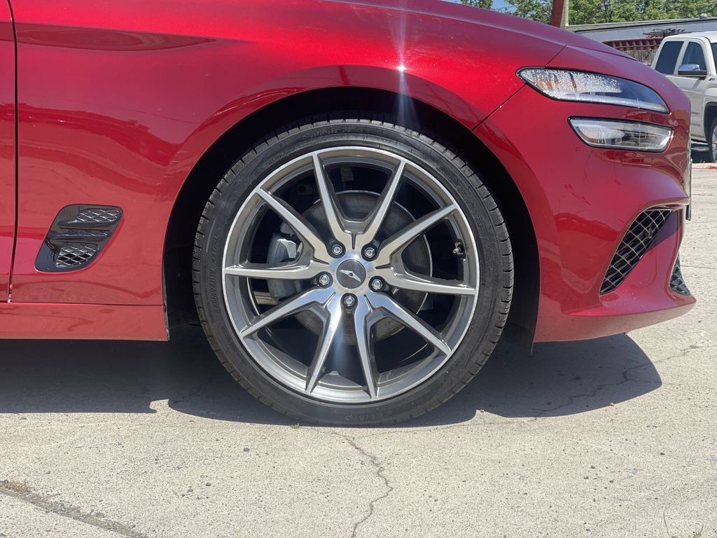 Used 2022 Genesis G70 2.0T w/ Prestige Package RWD image 33