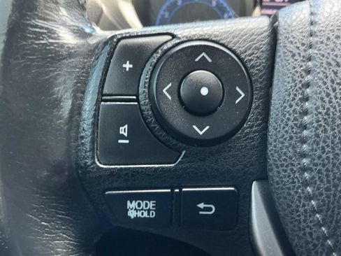 Used 2016 Toyota Corolla S Premium FWD image 17