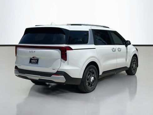 New 2026 Kia Carnival EX FWD image 7