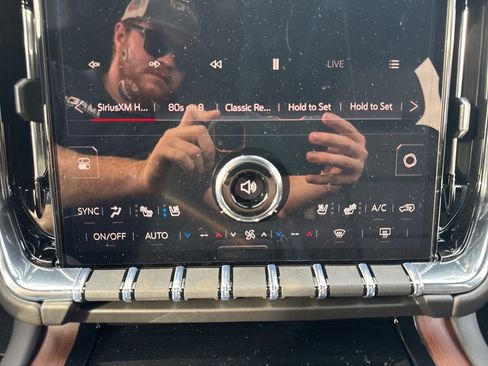 New 2026 GMC Yukon XL Denali image 21