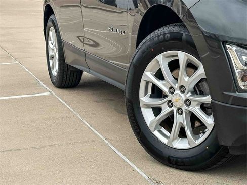 Used 2019 Chevrolet Equinox LT image 9