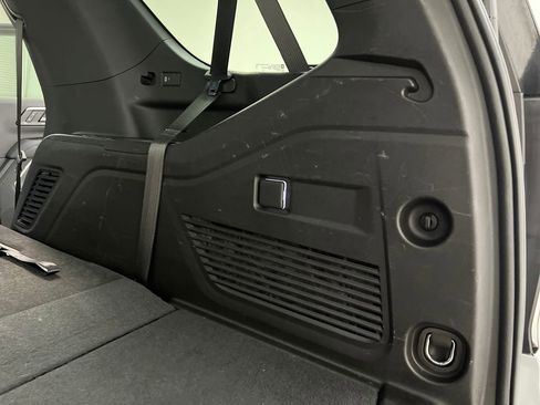 Used 2025 Chevrolet Tahoe LT image 38