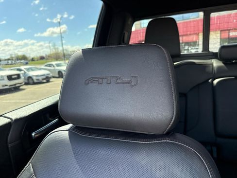 Used 2020 GMC Sierra 2500 AT4 w/ AT4 Preferred Package AWD/4WD image 24