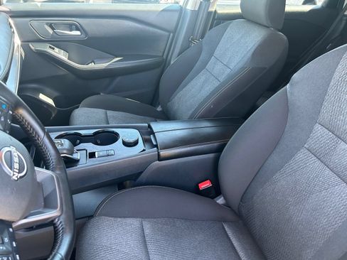 Used 2025 Nissan Rogue SV AWD/4WD image 19