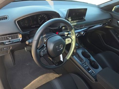 Used 2025 Honda Civic Sport image 12