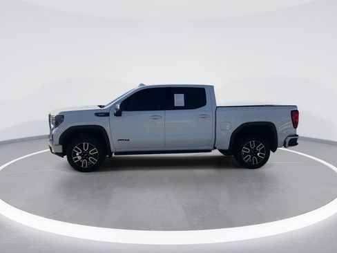 Used 2022 GMC Sierra 1500 AT4 w/ AT4 Preferred Package image 5