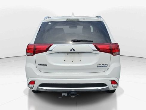 Used 2018 Mitsubishi Outlander GT AWD/4WD image 4