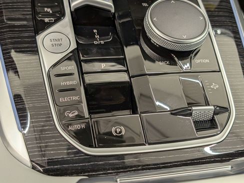 New 2026 BMW X5 xDrive50e w/ M Sport Package image 21