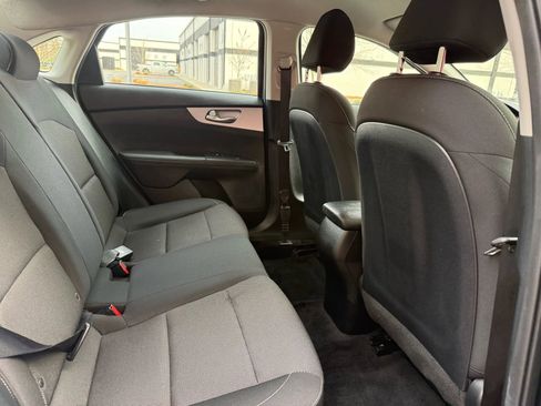 Used 2024 Kia Forte LXS w/ LXS Technology Package image 19