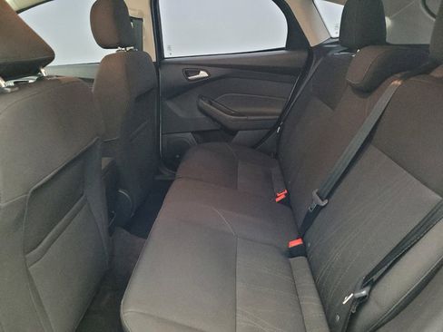 Used 2017 Ford Focus SE image 18