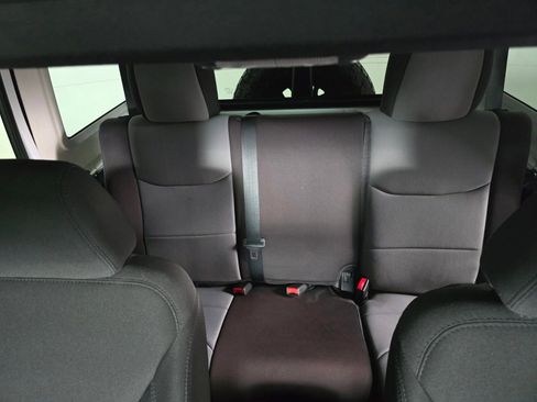 Used 2015 Jeep Wrangler Unlimited Sport image 17