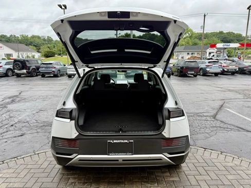 Used 2024 Hyundai Ioniq 5 SE image 11