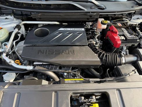 Used 2025 Nissan Rogue SV FWD image 7