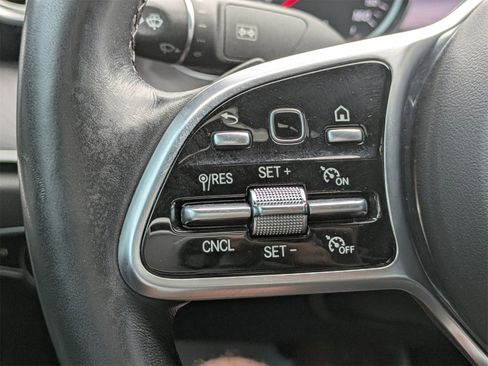 Used 2019 Mercedes-Benz E 300 4MATIC image 36