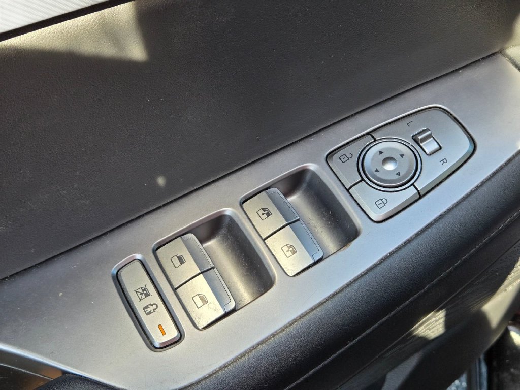 Used 2023 Hyundai Palisade SEL w/ Premium Package FWD image 14