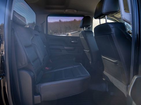 Used 2018 GMC Sierra 2500 Denali w/ Duramax Plus Package image 17