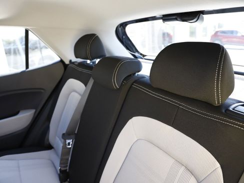 New 2026 Hyundai Venue SEL FWD image 15
