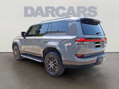Used 2025 Lexus GX 550 w/ Accessory Package (2T) AWD/4WD image 4