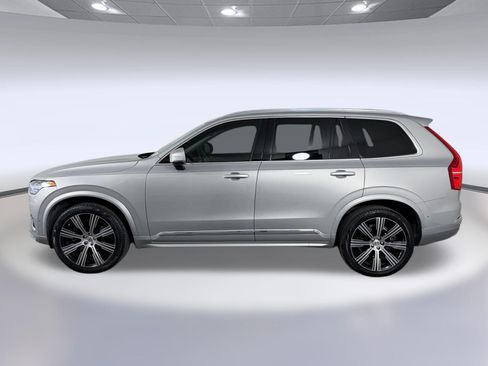 Used 2023 Volvo XC90 B6 Ultimate w/ Protection Package Premier AWD/4WD image 2