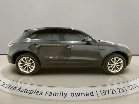 Used 2023 Porsche Macan AWD/4WD image 7