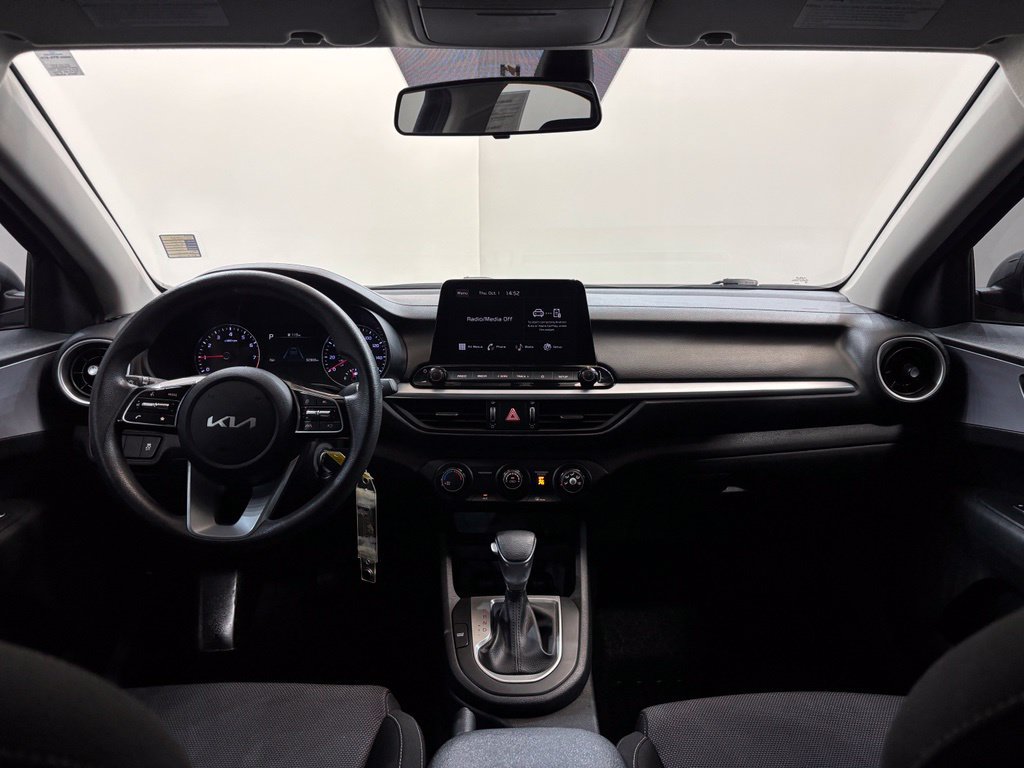 Used 2022 Kia Forte LXS FWD image 12