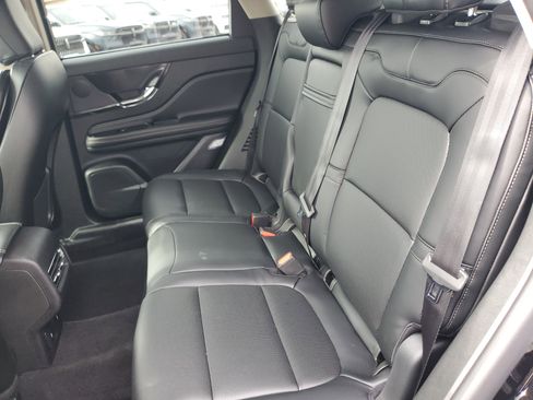 New 2026 Lincoln Corsair Premiere image 28