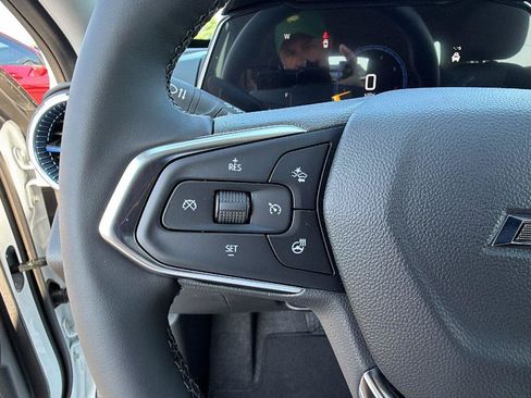 New 2026 Chevrolet Trax LT w/ Driver Confidence Package FWD image 21