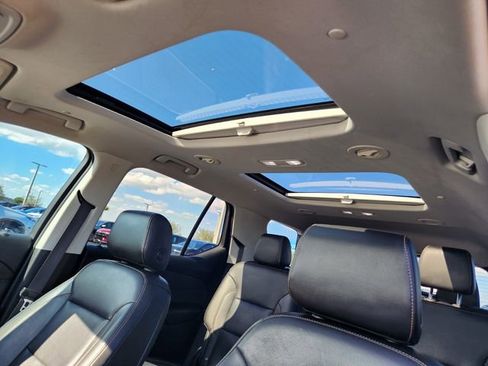 Used 2020 Chevrolet Traverse Premier image 21