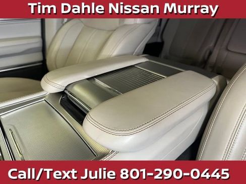 Used 2023 Jeep Grand Wagoneer L 4WD w/ Flexible Seating Group image 33