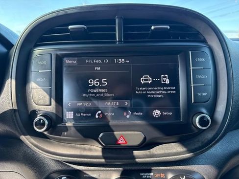 Used 2023 Kia Soul LX w/ LX Technology Package image 21