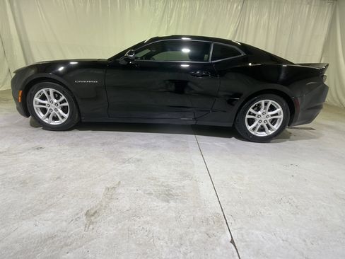 Certified 2020 Chevrolet Camaro LS RWD image 7