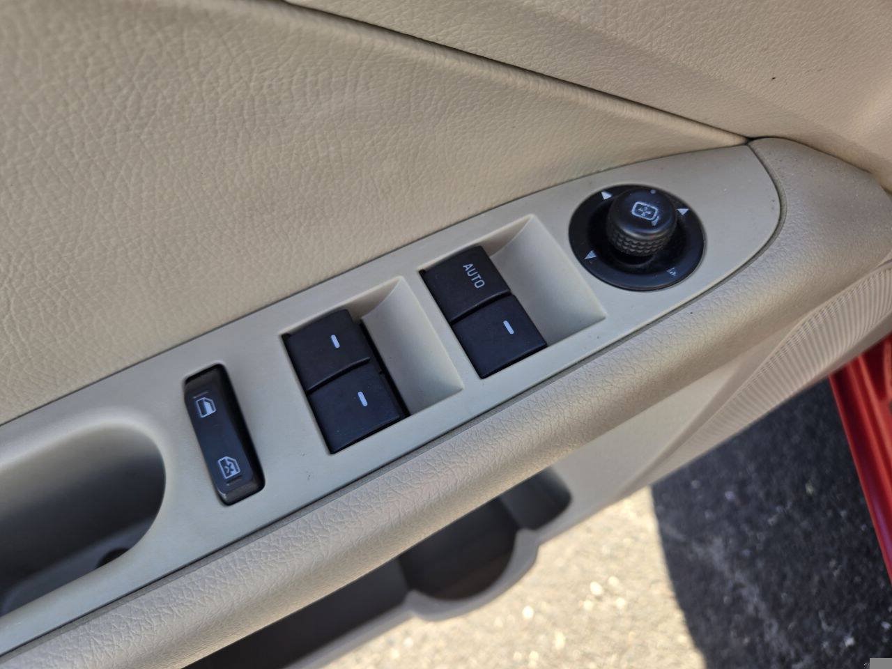 Used 2006 Ford Fusion SE FWD image 17